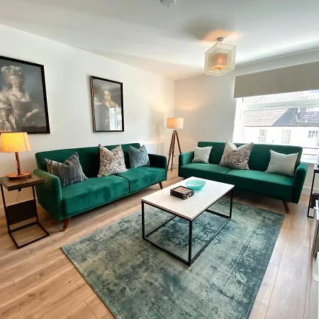 High Street, Stylish City Centre Apartment, 3 Bed Перт Экстерьер фото